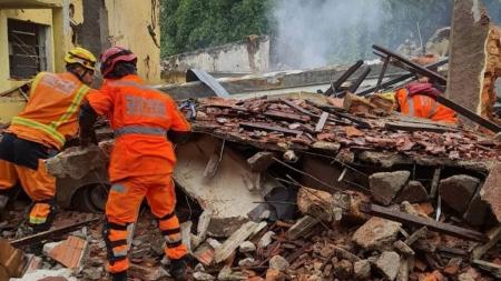 Corpo de homem desaparecido sob escombros é encontrado carbonizado em Juiz de Fora