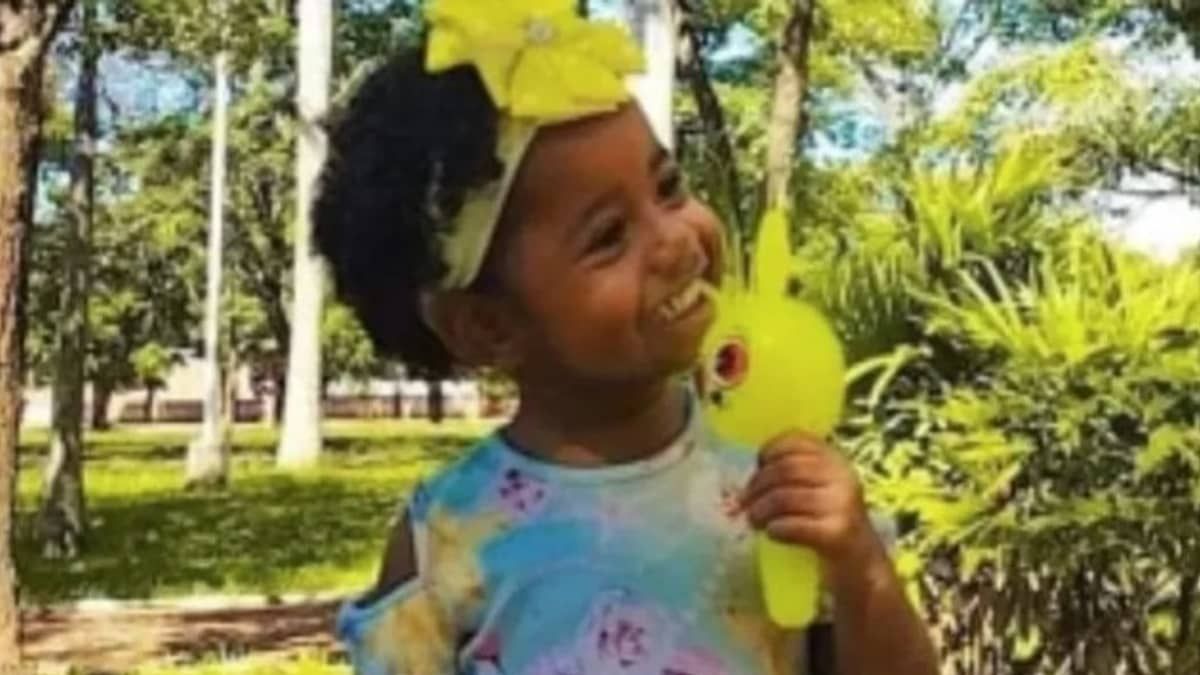 Mãe diz que recebeu foto da filha de 4 anos amarrada e mensagens com ameaças no Paraná: 'ela já está morta'