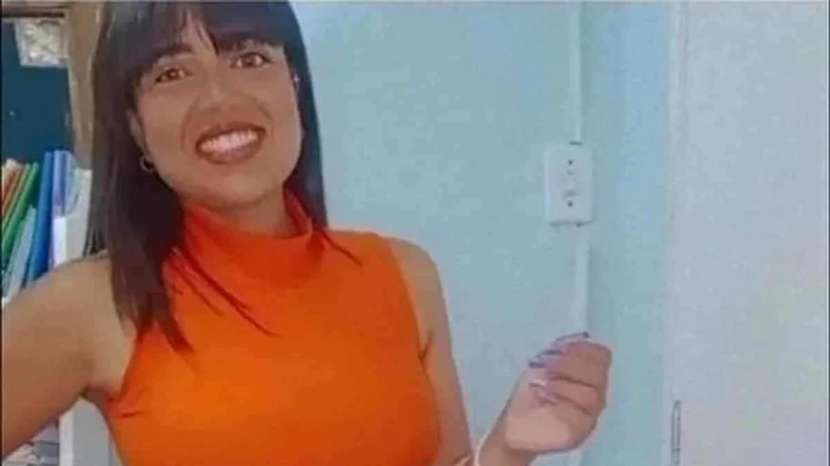 Professora morta por namorada de 14 anos teria sido queimada viva