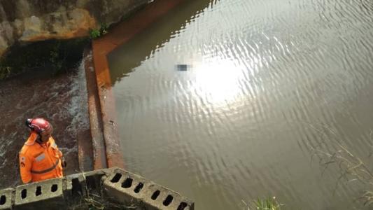 Corpo estava na represa conhecida como Pocinho, estrada de Caeté, em Juiz de Fora