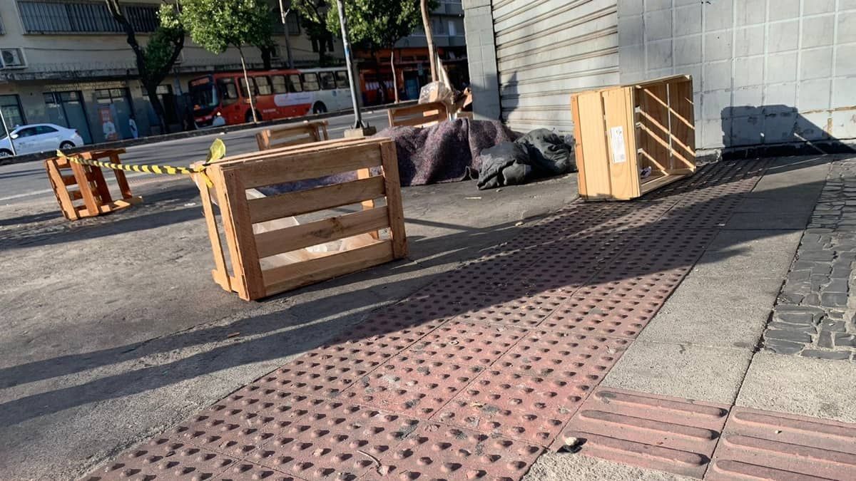 Morador em situação de rua morre de hipotermia no Centro de Belo Horizonte 