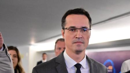 Corregedoria da Câmara envia notificação a Dallagnol sobre processo de cassação.