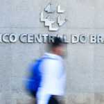 Corte nos juros pelo Banco Central será devagar devido ao cenário internacional, diz economista