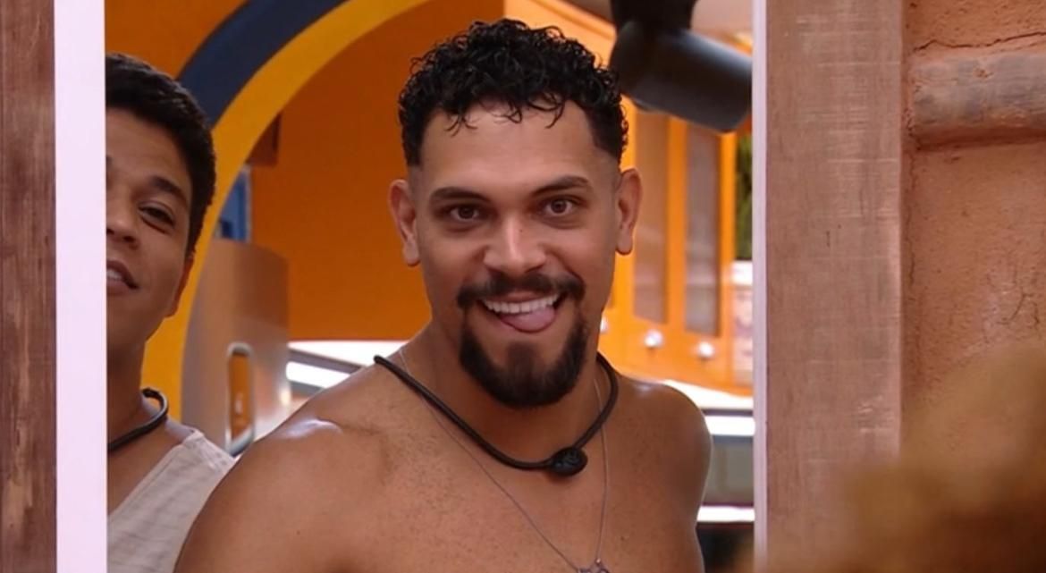 Fora do BBB 25, Vinícius desbanca Renata e conquista posição em ranking