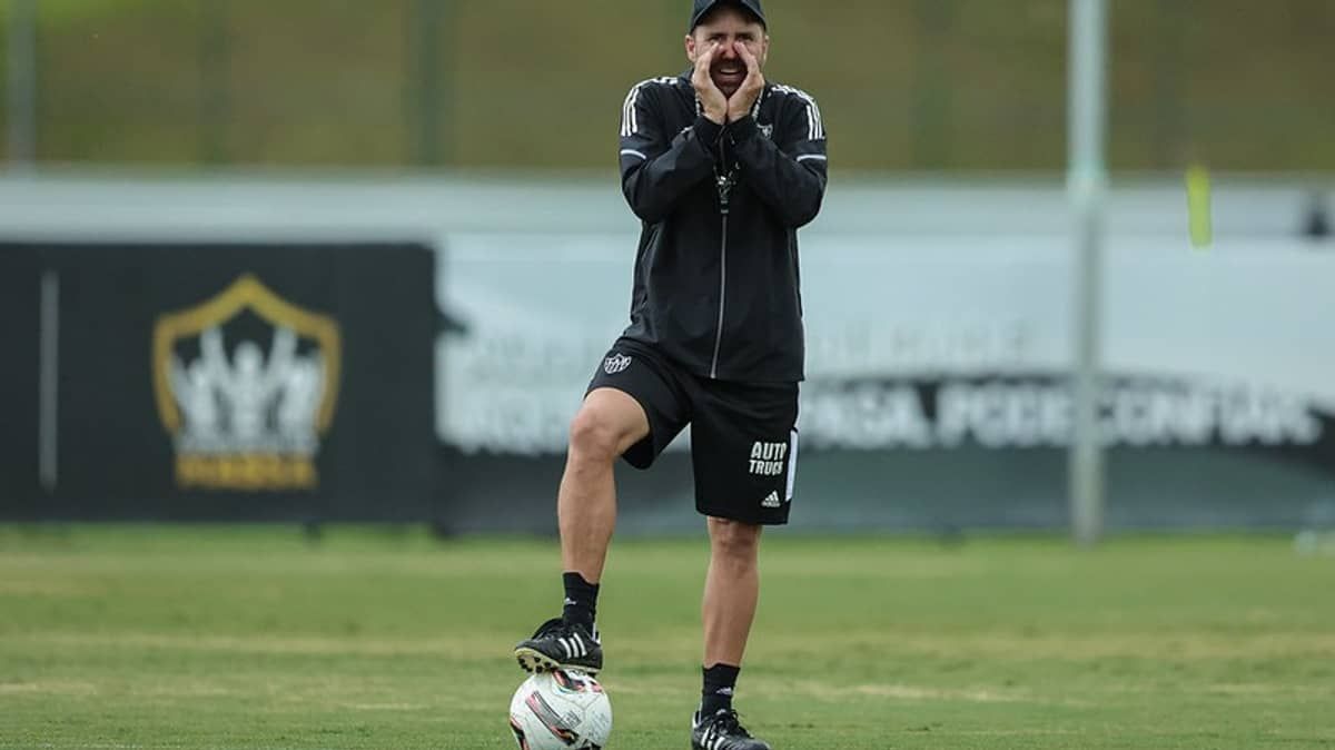 Atlético tem titulares de volta para enfrentar o Democrata-SL; veja escalação 