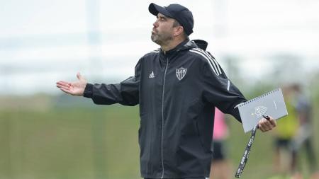 Coudet comandará seu primeiro jogo do Atlético fora de Belo Horizonte