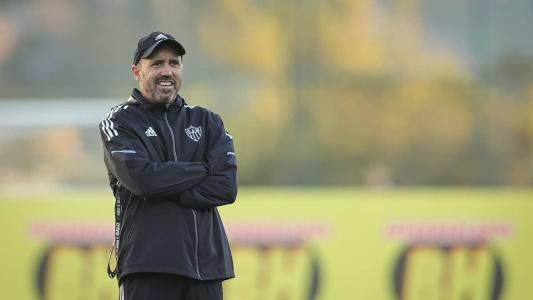 Coudet completará 25 partidas pelo Atlético no próximo domingo