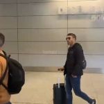 Em silêncio, Coudet desembarca em BH para acertar saída do Atlético; veja o vídeo