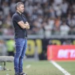Atlético x Vasco: Coudet fará primeiro jogo pelo Brasileiro com público