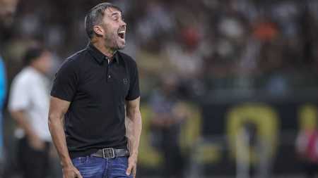 Coudet esbravejou durante a entrevista coletiva no Mineirão