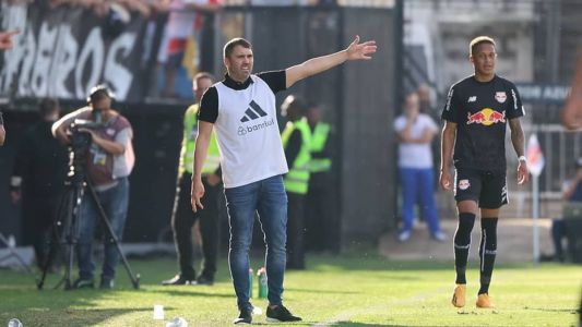 Coudet estreou no comando do Internacional