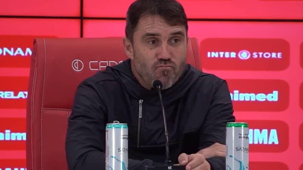 Coudet reage ao empate do Inter contra mistão do Fluminense e debate com repórter