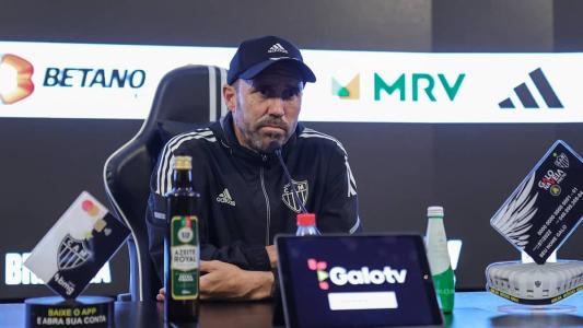 Coudet fez 16 partidas pelo Atlético e soma 10 vitórias, 4 empates e 2 derrotas
