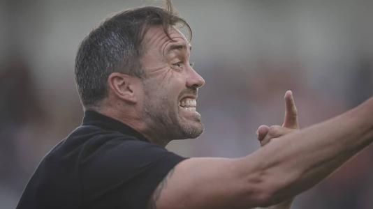 Coudet ficou na bronca com a arbitragem após derrota do Atlético
