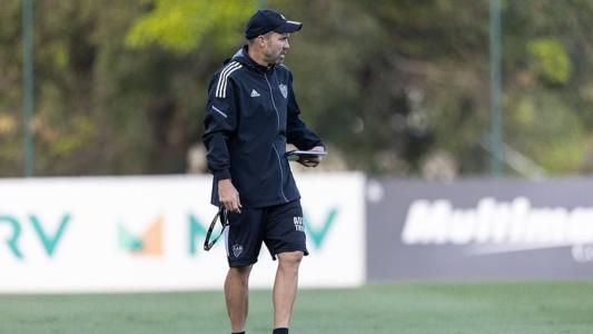 Coudet ficou quase sete meses no comando do Atlético