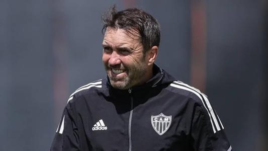 Coudet mexeu na equipe alvinegra para o duelo contra o Botafogo