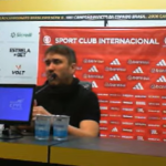 Apesar do empate, Coudet elogia desempenho do Inter: 'Jogo muito intenso'