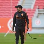 Coudet reestreia no comando do Inter diante do RB Bragantino no Brasileirão