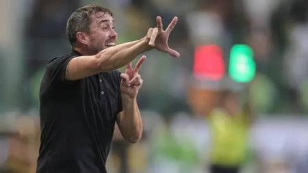 Coudet tem apenas uma derrota no comando do Atlético