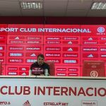 Coudet comenta sua primeira vitória no Inter no Brasileirão: 'Estava desesperado'
