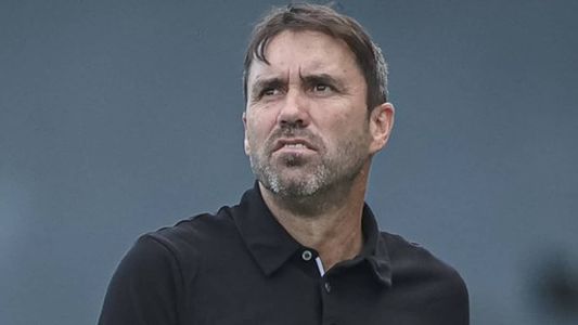 Coudet vem alternando meio-campo do Atlético constantemente