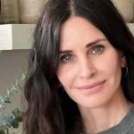 Príncipe Harry comeu cogumelos alucinógenos e conversou com vaso sanitário na casa da atriz Courteney Cox