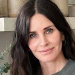 Courteney Cox, a ‘Mônica’ de Friends, reencontra Jennifer Aniston e Lisa Kudrow em Calçada da Fama