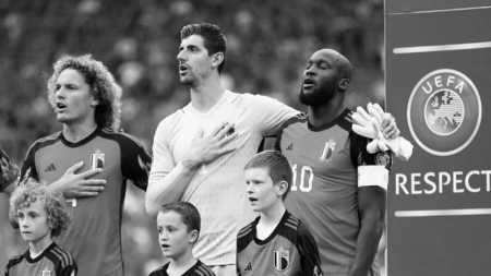 Courtois criticou técnico da Bélgica e disse que deixou concentração por conta de lesão