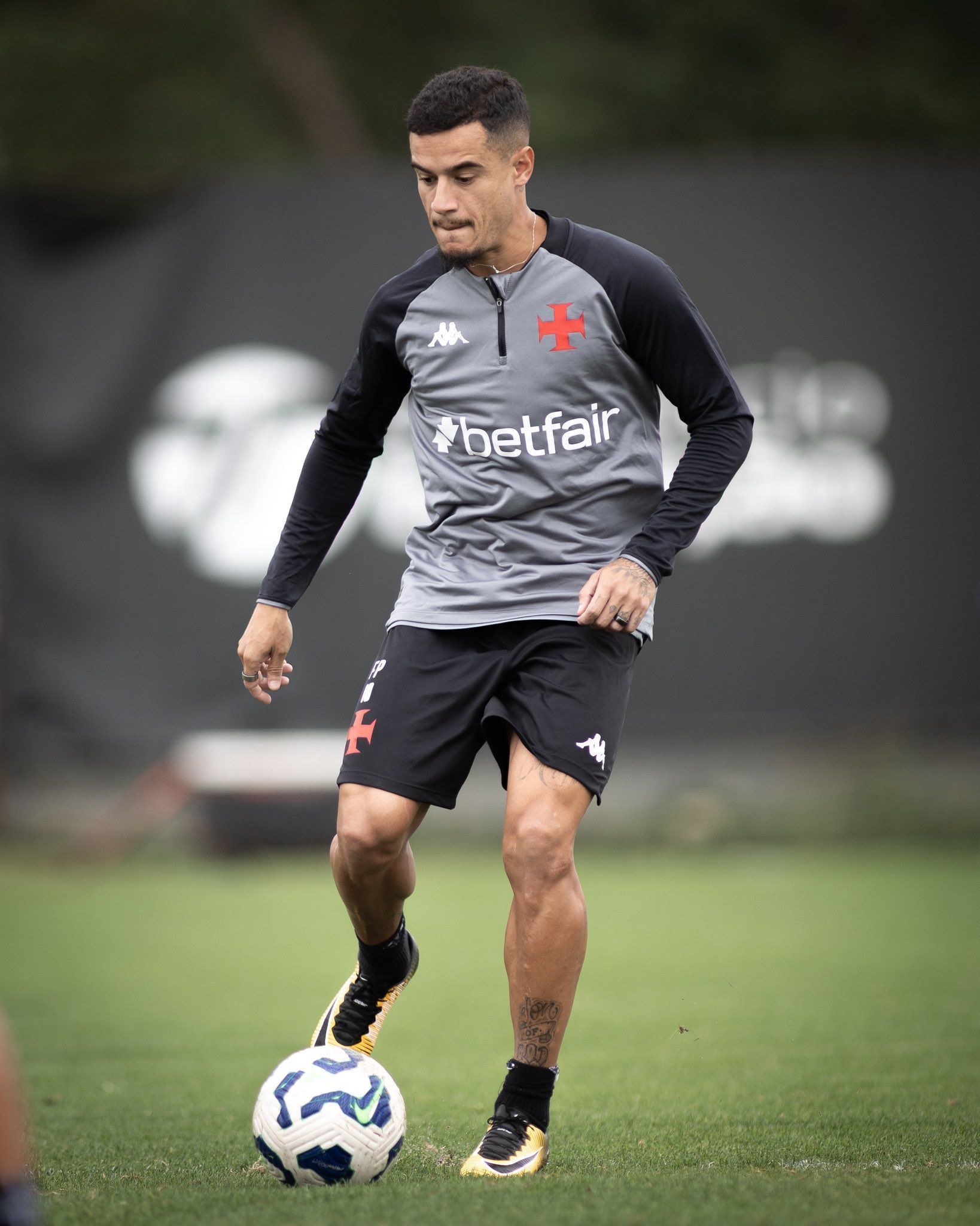 Escalação do Vasco: Diniz deve manter time para clássico contra o Botafogo