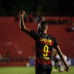 Com gol de Gustavo Coutinho, Sport vence o Maguary e sobe na tabela do Pernambucano