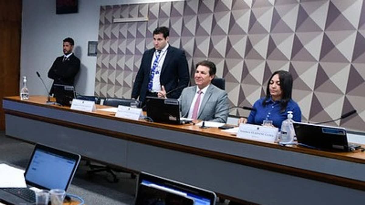 CPMI muda convocação de empresário preso por planejar atentado e ele se cala em sessão 