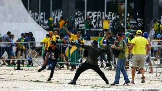 CPMI de 8 de janeiro vai investigar depredação em Brasília