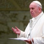 Mulher vai governar Vaticano pela 1ª vez, anuncia Papa