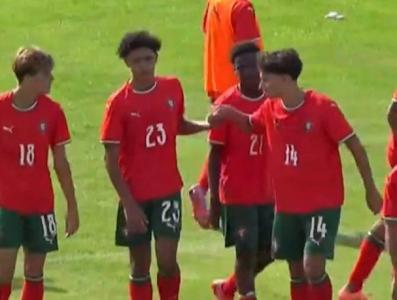 Cristinao Ronaldo Júnior comemora gol pela Seleção Portuguesa Sub-16 em 1º de novembro de 2025