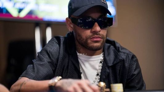 Craque brasileiro, Neymar se aventura no poker desde 2014