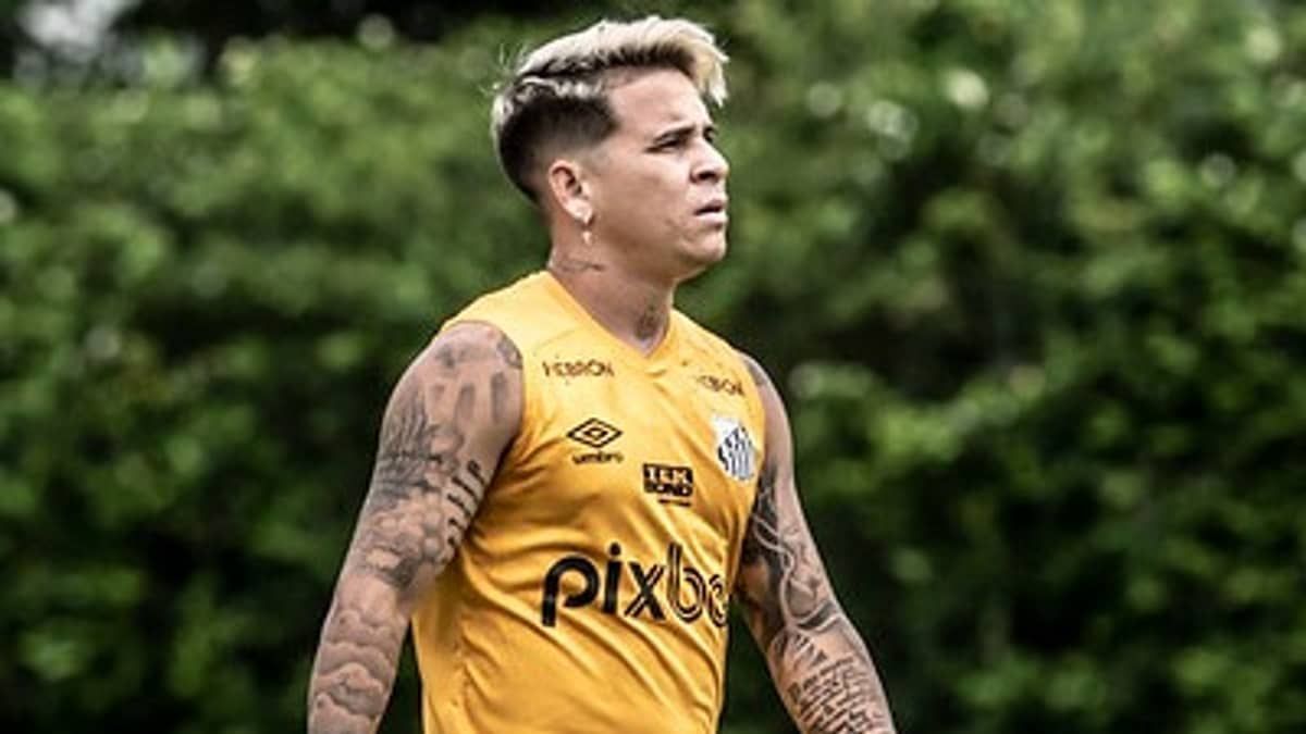 Santos: craque do time, Soteldo passará por cirurgia e ficará fora por tempo indeterminado