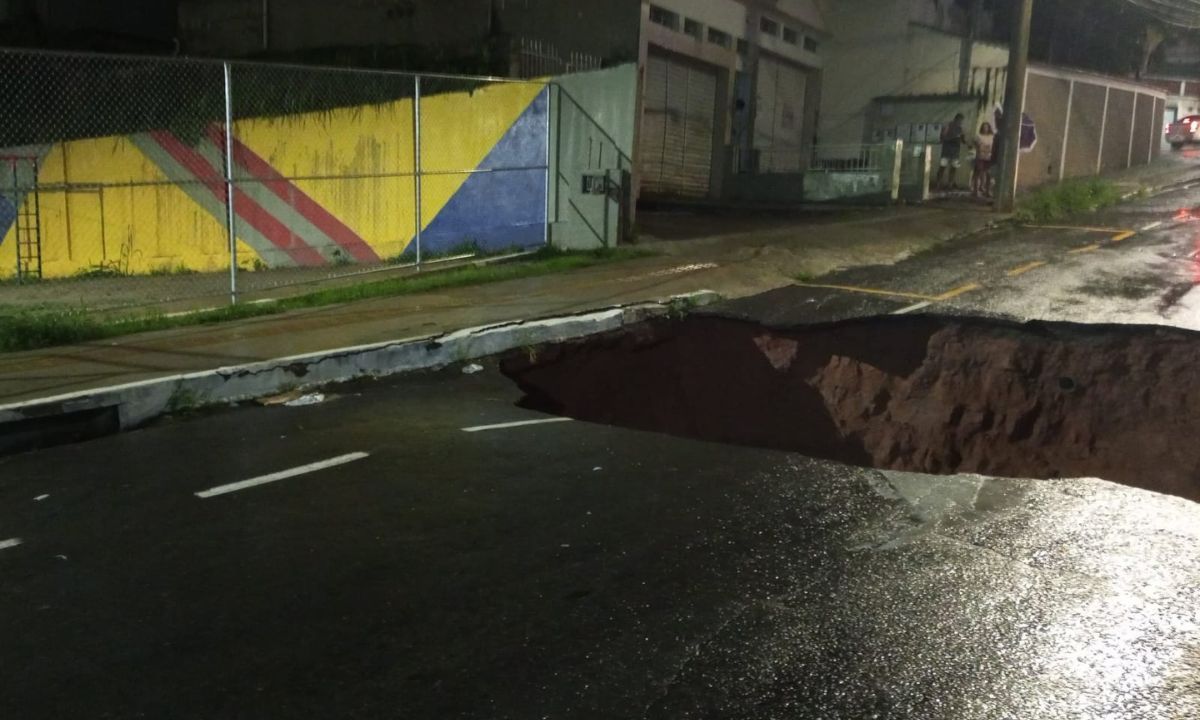 Chuva extrema: impacto no trânsito e atualização das ocorrências em Juiz de Fora