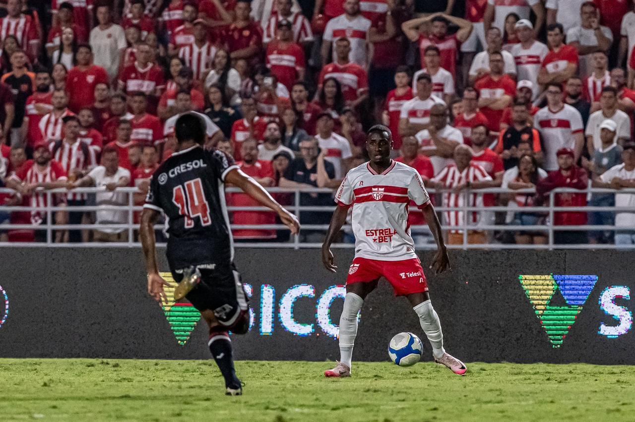 De virada, CRB goleia o Botafogo-SP e se afasta do Z4 da Série B