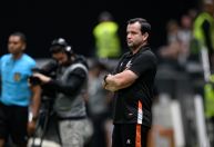 Técnico do CRB se rende ao Atlético após eliminação na Copa do Brasil
