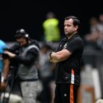 Técnico do CRB se rende ao Atlético após eliminação na Copa do Brasil