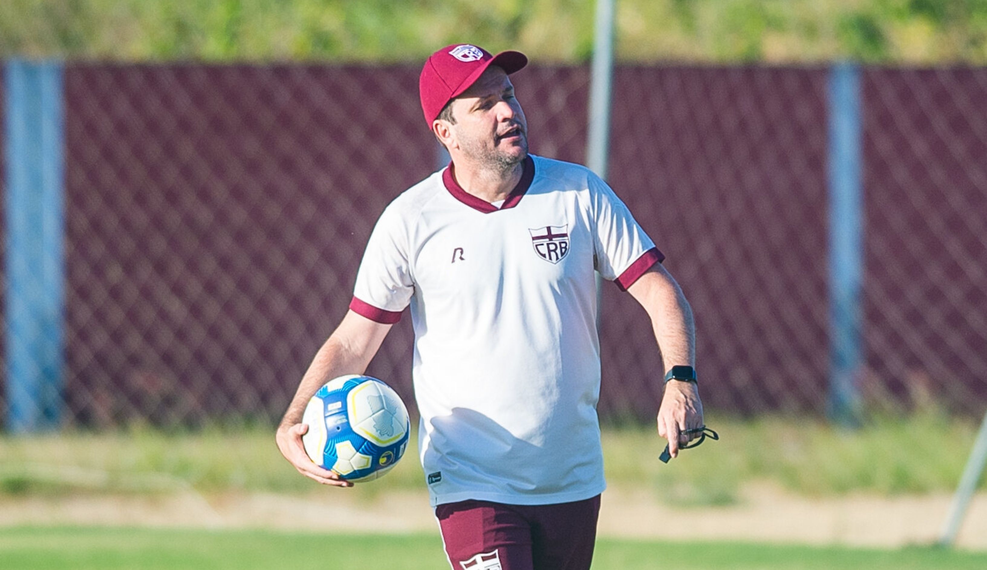 Técnico se pronuncia e faz desabafo sobre interesse do Sport