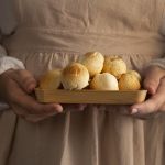 Bom demais da conta! Hoje é o Dia do Pão de Queijo