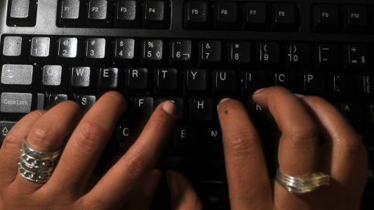 Crescem crimes virtuais contra a mulher