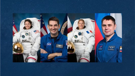 Quatro astronautas estão envolvidos na operação de retorno