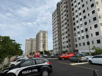 Criança de 5 anos morre ao cair do 12º andar, em uma queda de cerca de 40 metros, em Uberlândia