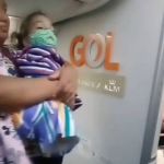 Criança sem braços e pernas é impedida de voar em SP