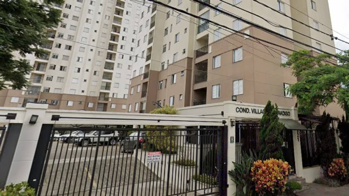 Criança pode ter caído pela única janela sem proteção do apartamento da família, em SP