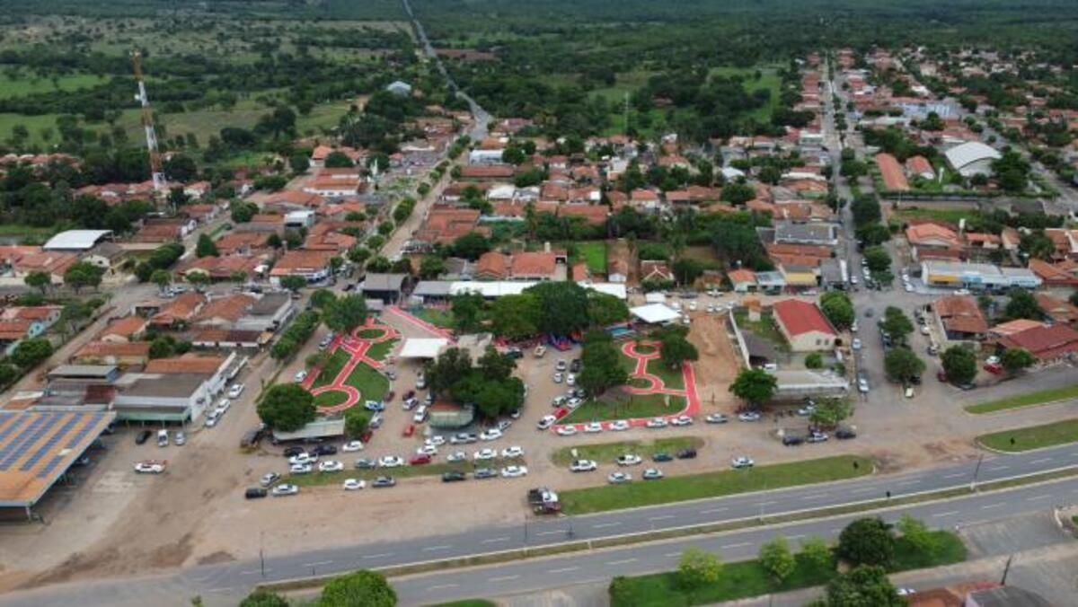 Criança morre afogada em piscina um dia antes do aniversário em Goiás