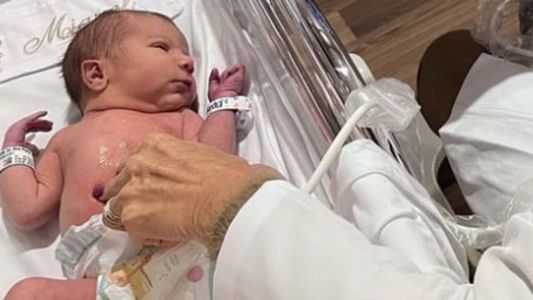 Criança nasceu no início do mês