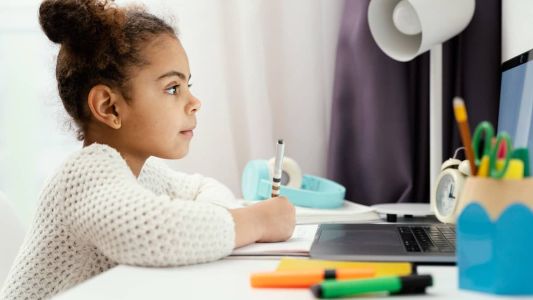 Crianças e adolescentes foram rastreados online